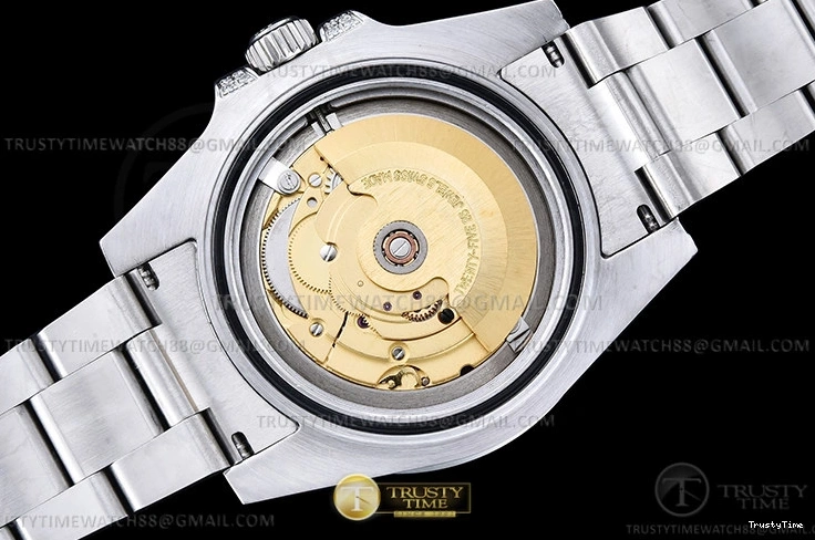 0110 Elegant Submariner 116610LV 904L Dia SS SS Grn Noob A 1080